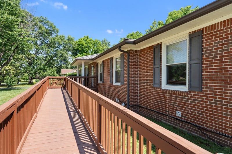 211 Stonewall Rd, Columbia, TN 38401