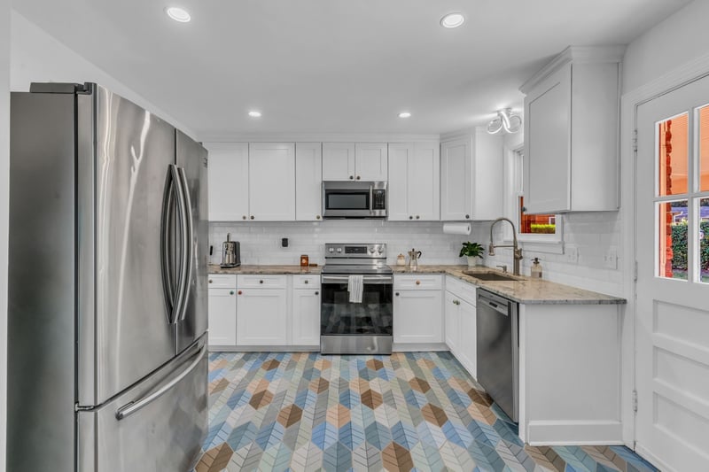 2205 Crestline Dr, Nashville, TN 37214