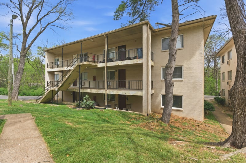 550 Harding Pl #F121, Nashville, TN 37211