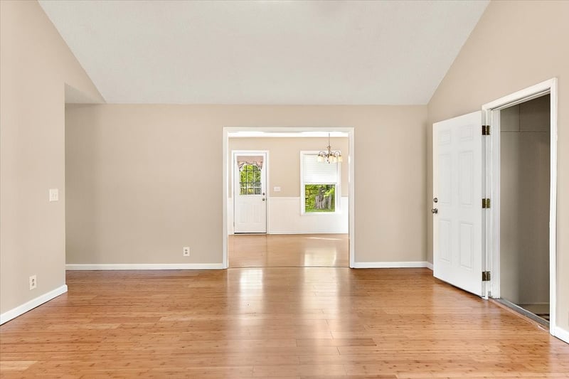 7427 Chadwick Dr, Murfreesboro, TN 37129