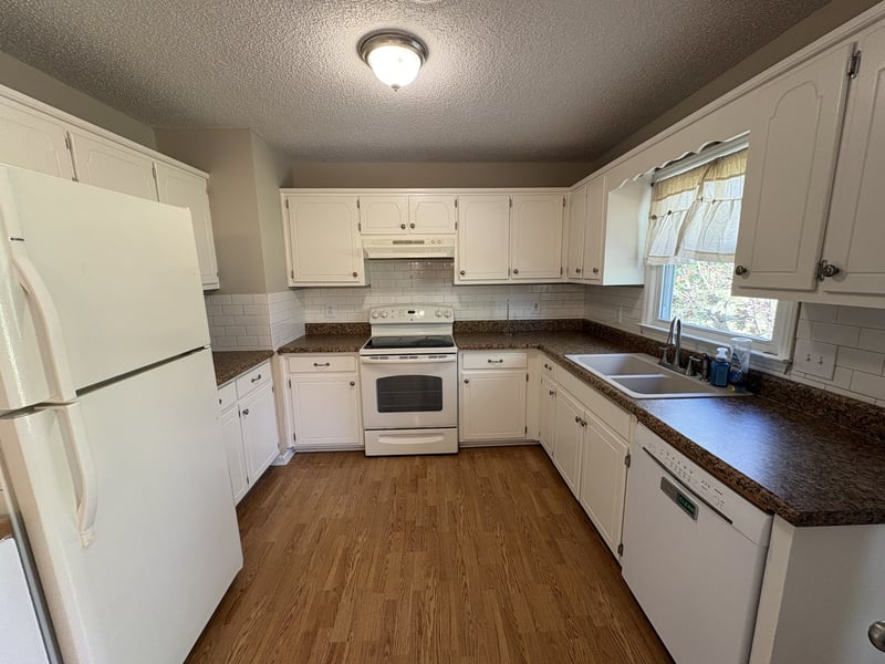 7427 Chadwick Dr, Murfreesboro, TN 37129