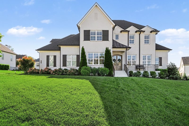 1111 Lusitano Ct, Nolensville, TN 37135
