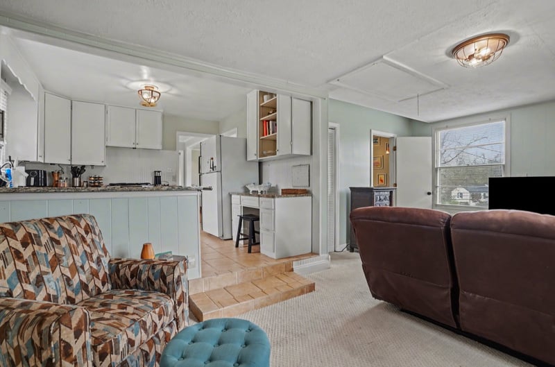 640 Hogan Rd, Nashville, TN 37220