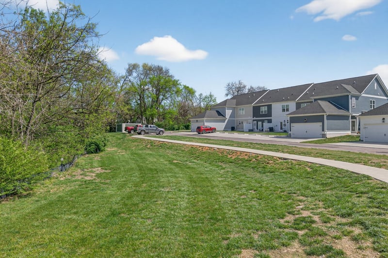 1947 Amacher Dr, Spring Hill, TN 37174