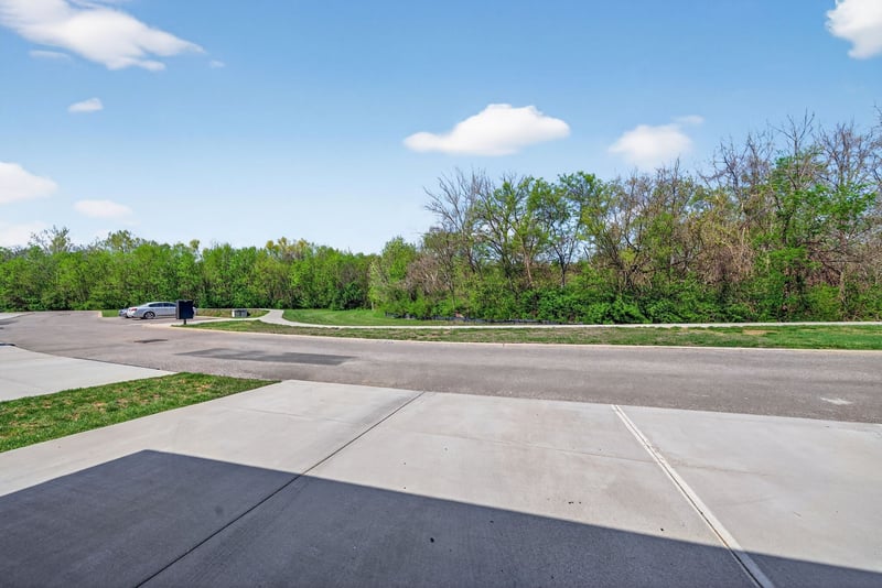 1947 Amacher Dr, Spring Hill, TN 37174