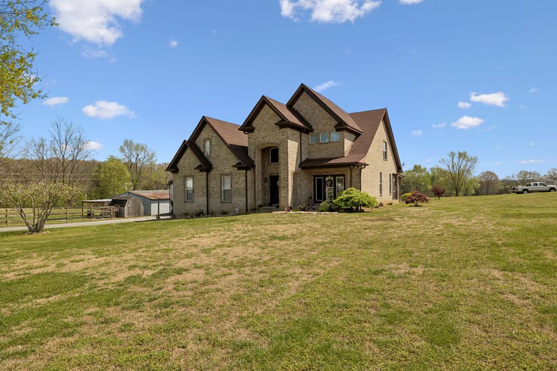 3128 31e Hwy, Bethpage, TN 37022