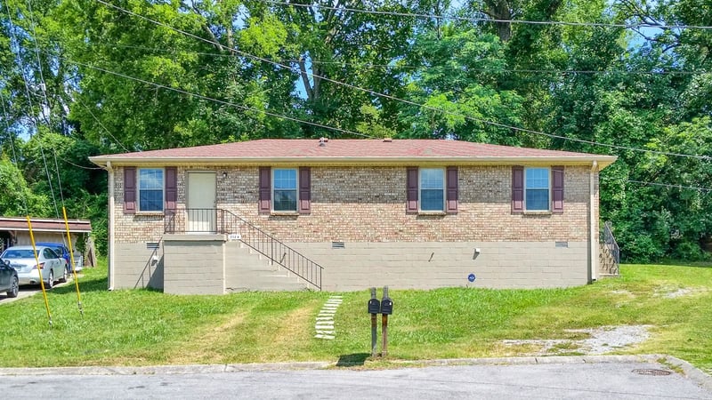 212 Jay Dr, Nashville, TN 37210