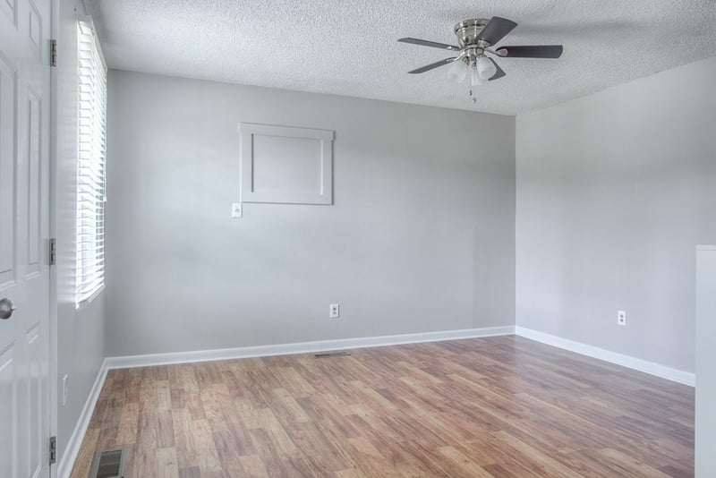 212 Jay Dr, Nashville, TN 37210