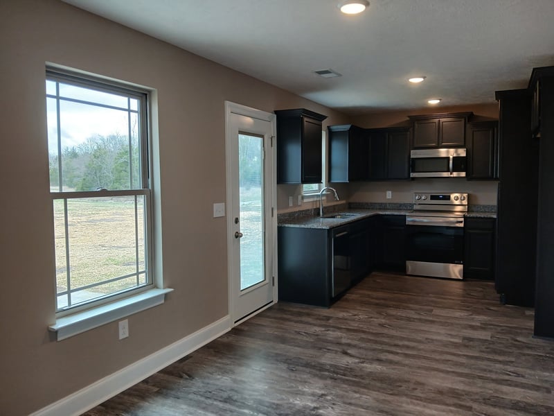 2913 Valley Farms Dr, Christiana, TN 37037