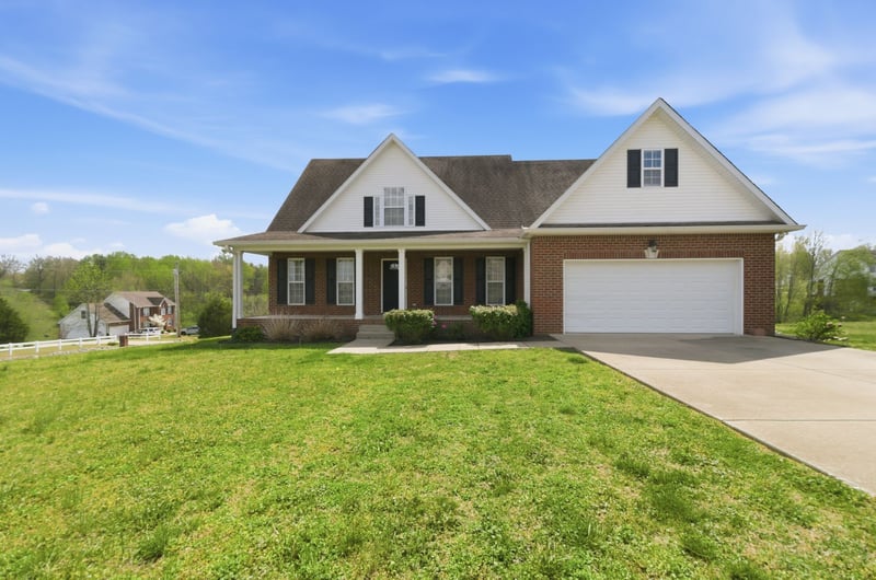 163 Lena Loop, Burns, TN 37029