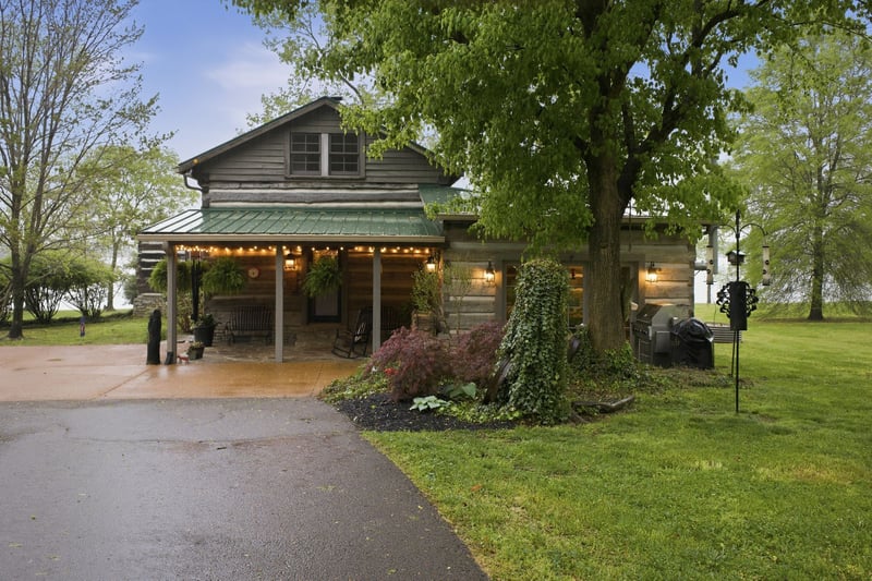 1004 Mill Pond Rd, Mount Pleasant, TN 38474