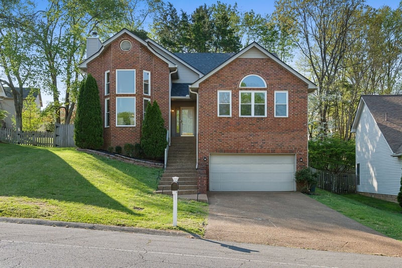 6121 Bradford Hills Dr, Nashville, TN 37211