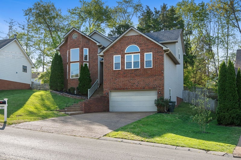 6121 Bradford Hills Dr, Nashville, TN 37211