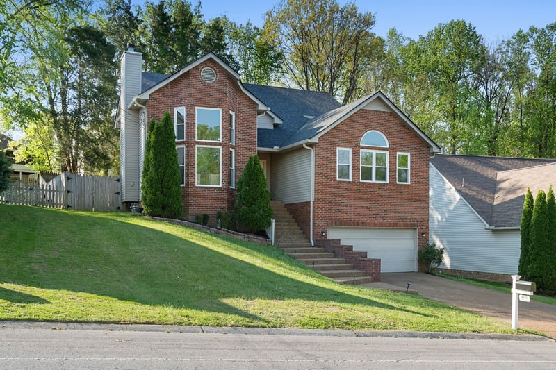 6121 Bradford Hills Dr, Nashville, TN 37211