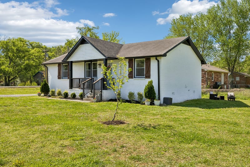 8617 Maple St, Murfreesboro, TN 37129