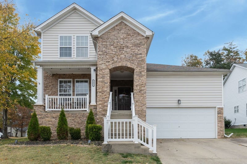 1961 Deep Woods Trl, Nashville, TN 37214