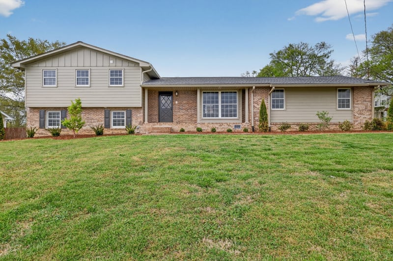 164 Luna Ln, Hendersonville, TN 37075