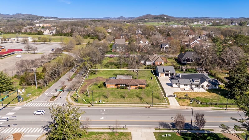 710 Hillsboro Rd, Franklin, TN 37064