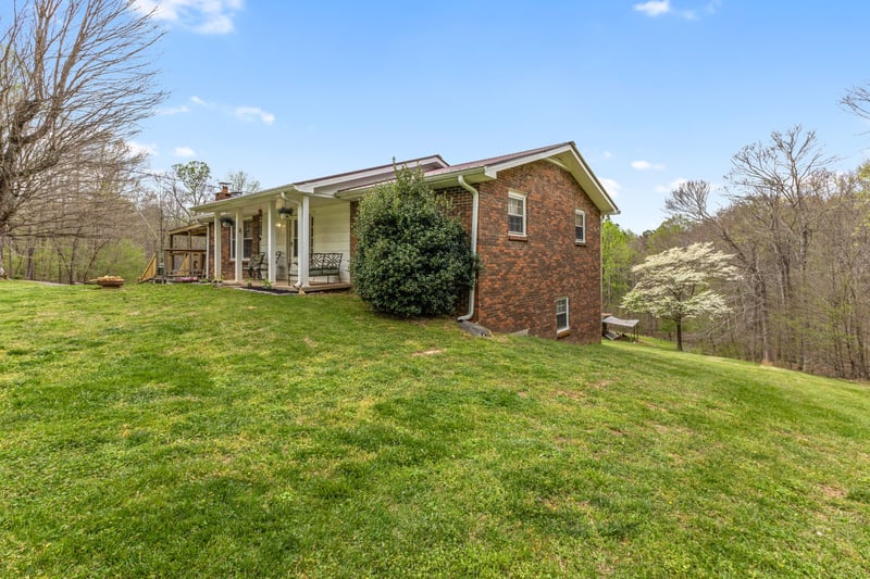 180 Hill Rd, Vanleer, TN 37181