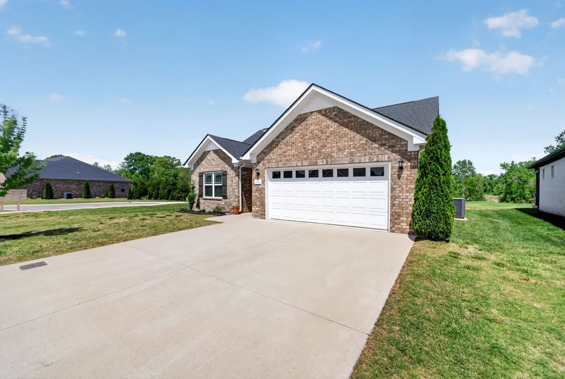 171 Brandon Woods Dr, Spring Hill, TN 37174