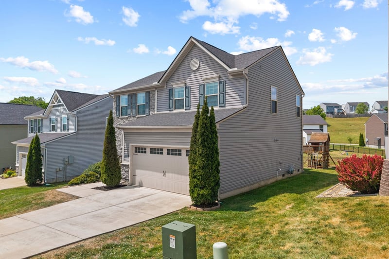 3105 Bent Tree Ln, Columbia, TN 38401