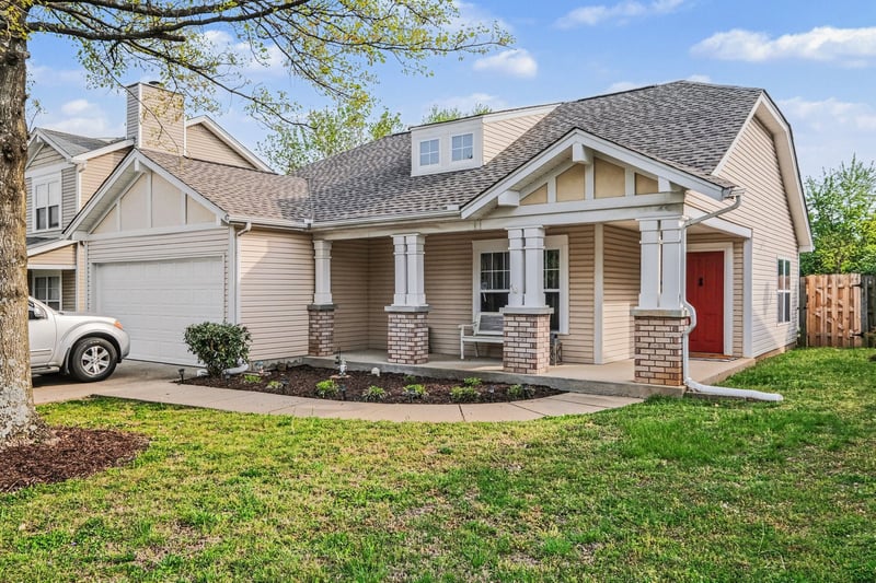 1736 Stone Hollow Ct, Hermitage, TN 37076