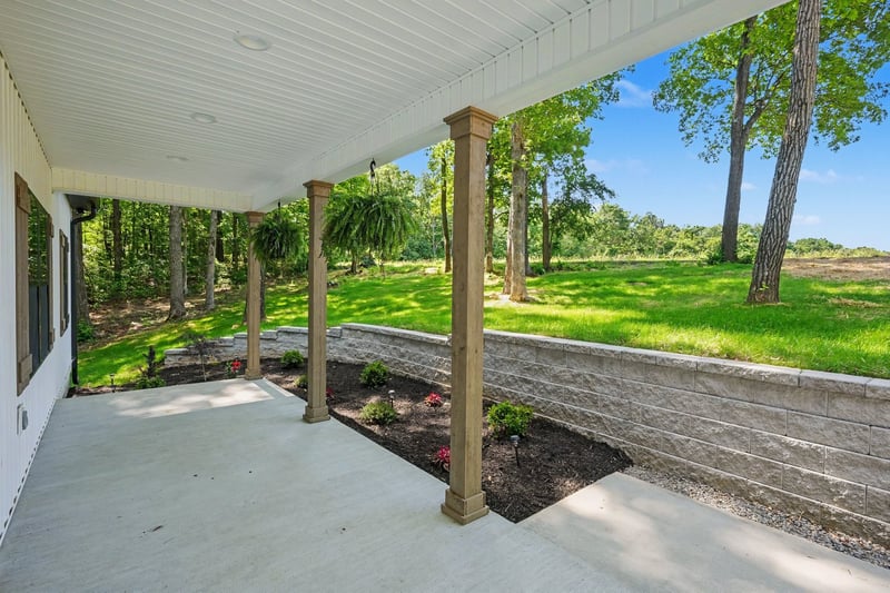 1475 Spann Rd, Charlotte, TN 37036
