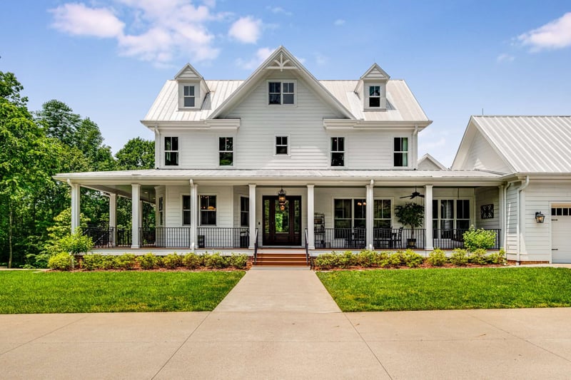 8454 Lewis Rd, Nashville, TN 37221