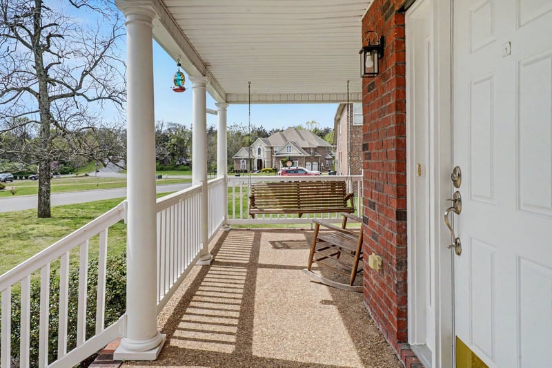 107 Seven Springs Dr, Mount Juliet, TN 37122