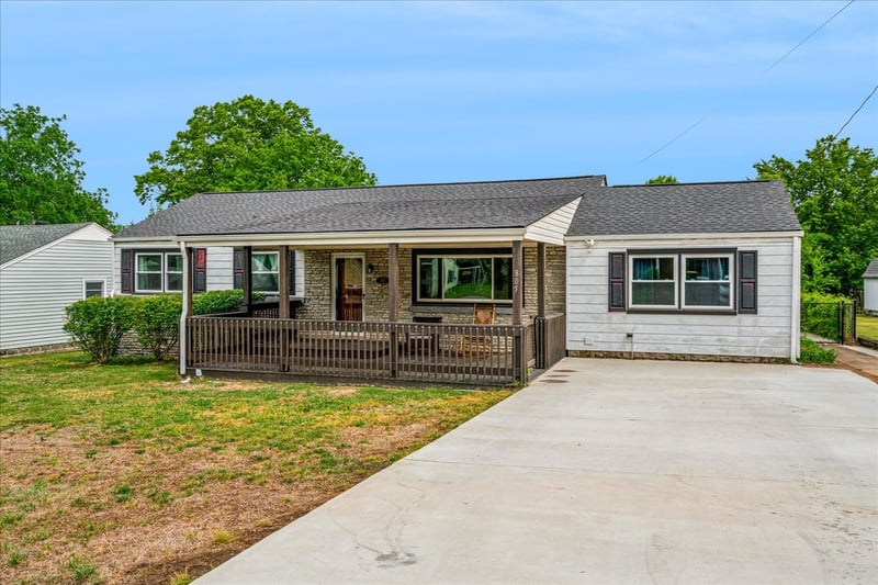 805 Wildwood Ave, Lebanon, TN 37087