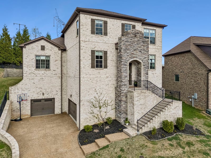 7113 Natchez Pointe Pl, Nashville, TN 37221