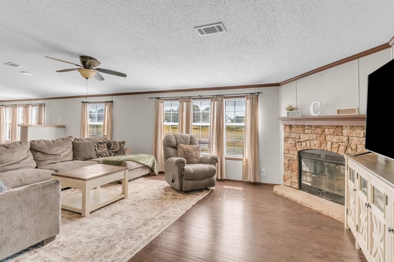 2309 W Mount Vernon Rd, Bethpage, TN 37022