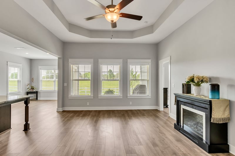 2424 Hollis Dr, Murfreesboro, TN 37127