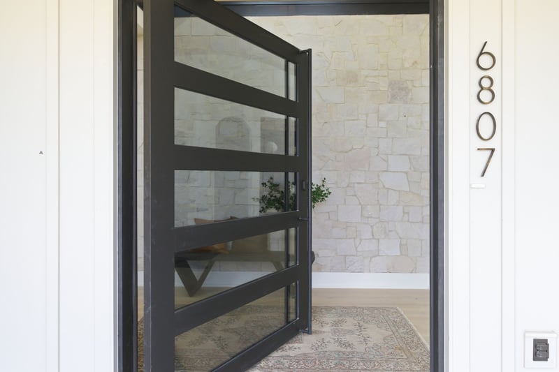 6807 Pennywell Dr, Nashville, TN 37205