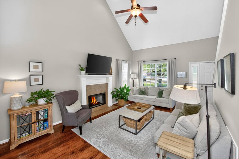 102 Latham Ct, Hendersonville, TN 37075