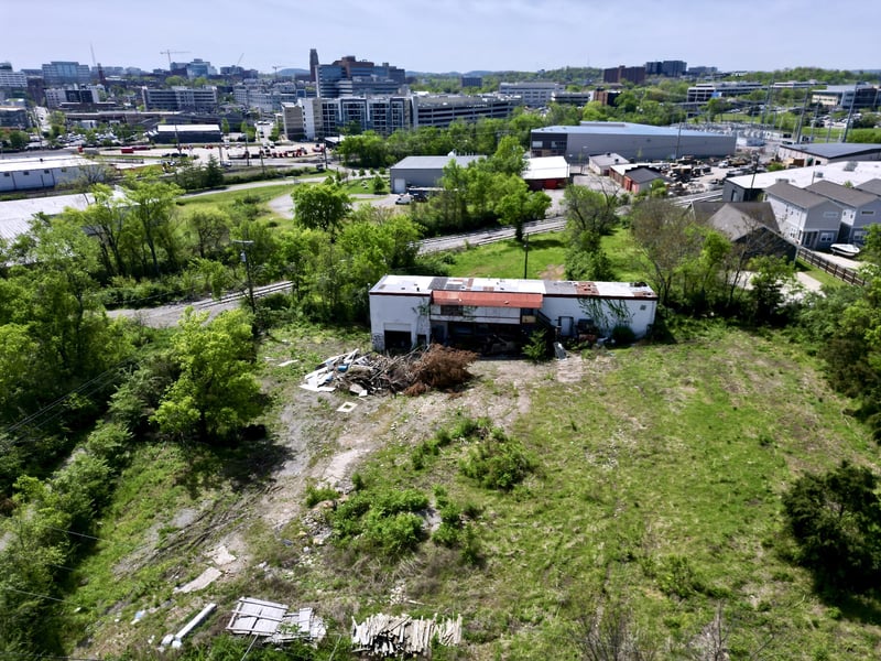 2305 Booker St, Nashville, TN 37208