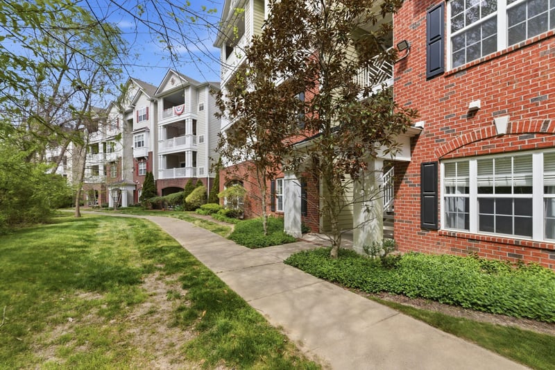 4848 Bevendean Dr #D9, Nashville, TN 37211