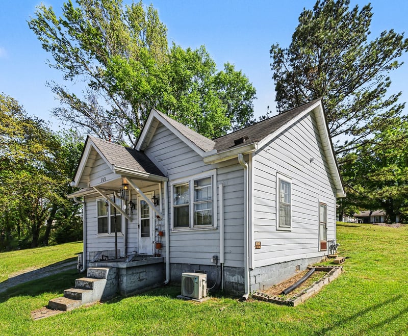 100 Morgan Springs Rd, Columbia, TN 38401