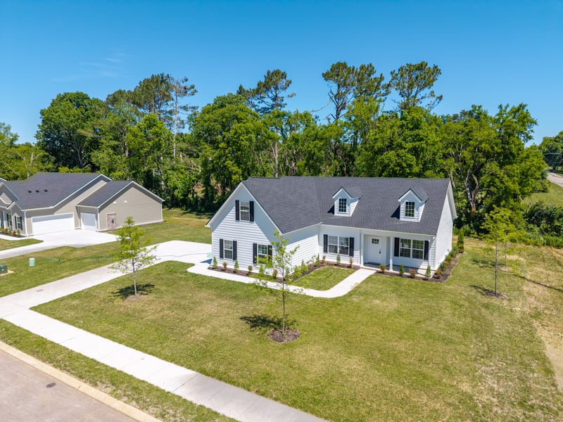 100 Centennial Ln, Columbia, TN 38401