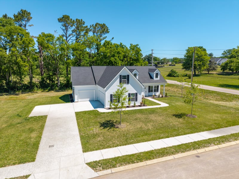 100 Centennial Ln, Columbia, TN 38401
