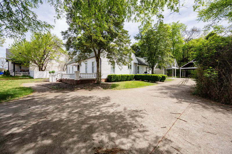 2866 N Thompson Ln, Murfreesboro, TN 37129