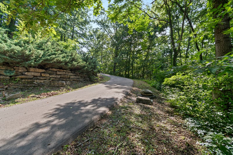 661 Hunters Trl, Nashville, TN 37209