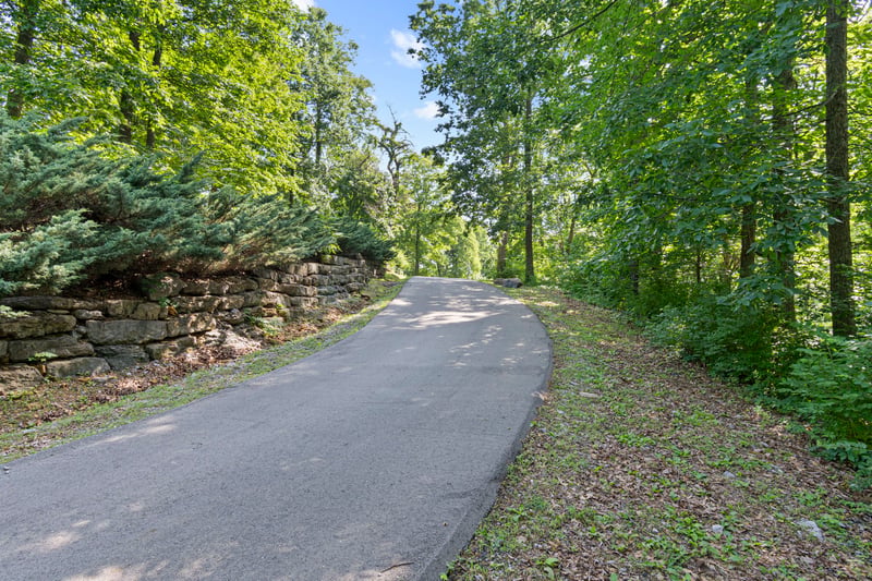 661 Hunters Trl, Nashville, TN 37209