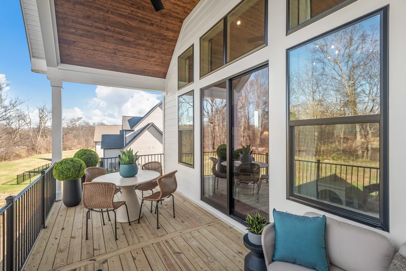 2092 Conductor Ln, Thompsons Station, TN 37179