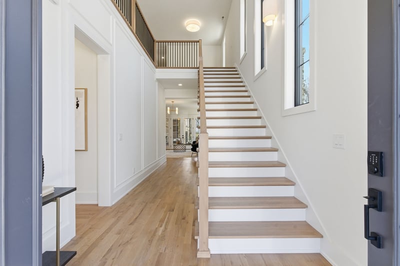 1525 Graybar Ln, Nashville, TN 37215