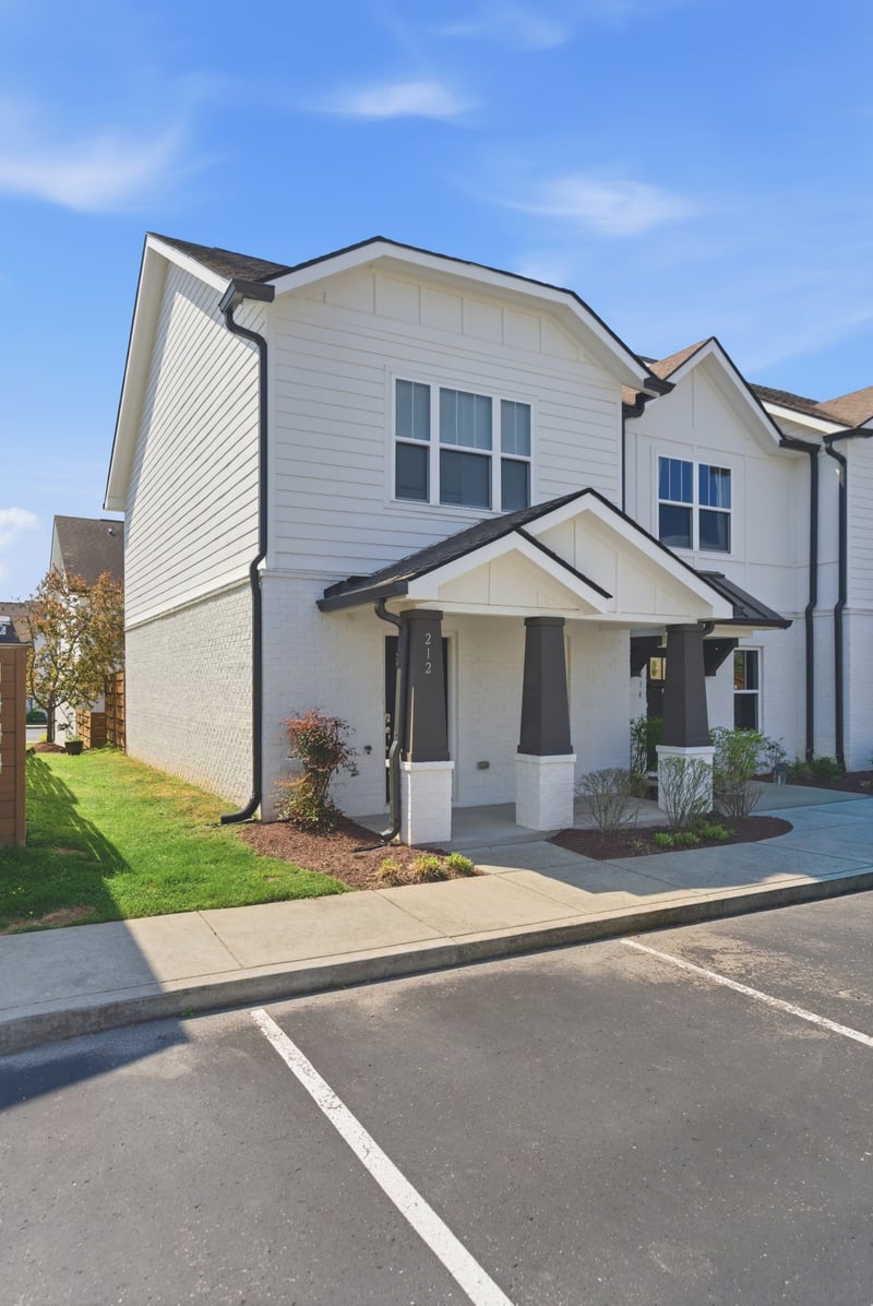 212 W Mill Dr, Nashville, TN 37209