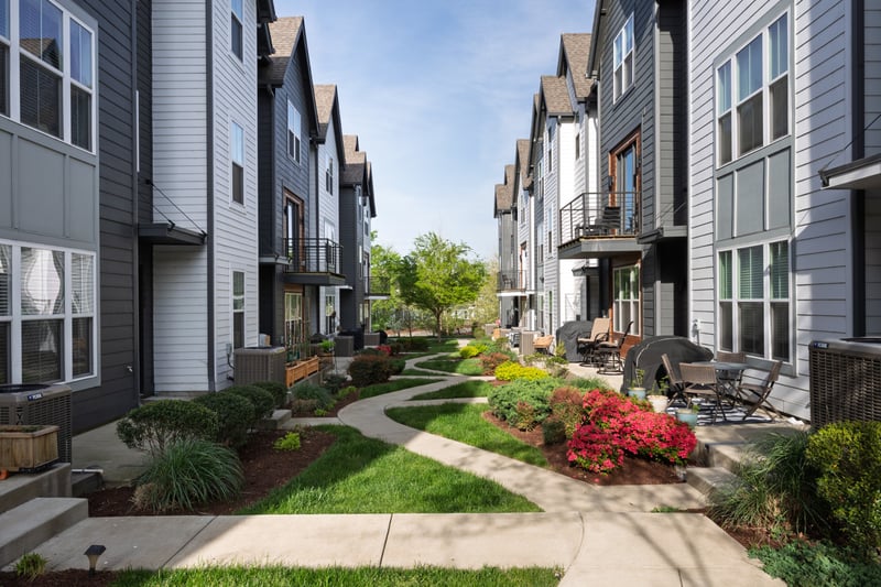 1221 Nations Dr, Nashville, TN 37209