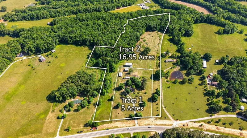 1804 Highway 52 , Portland, TN 37148