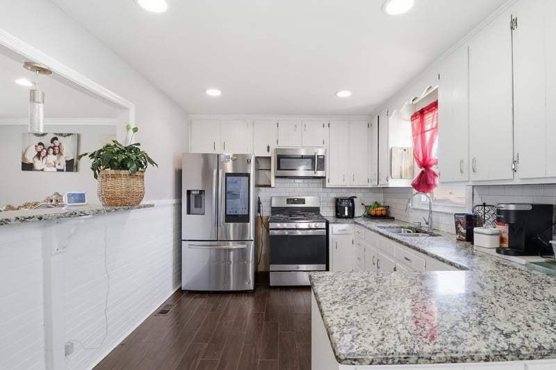 5140 Whitaker Dr, Nashville, TN 37211