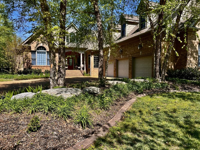 707 Farmington Dr, Lebanon, TN 37087